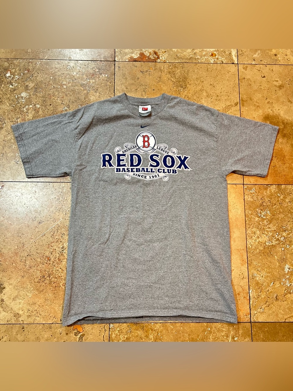 Vintage Y2K Nike Boston Red Sox MLB Center Swoosh T Shirt Size Large